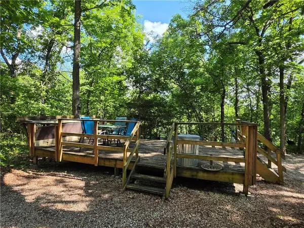 2 E Shady CT, Lacygne, KS 66040