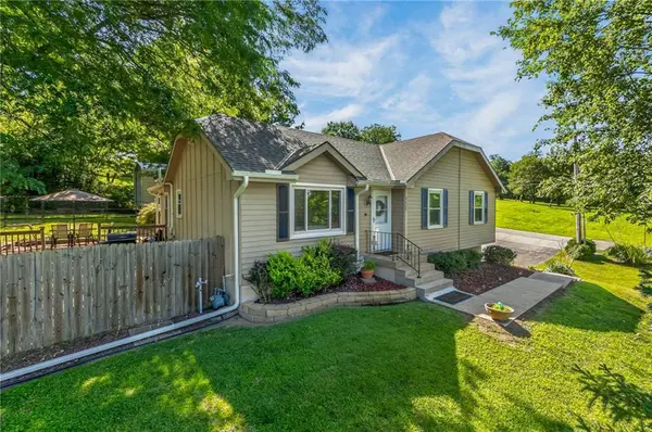 4625 N Bennington AVE, Kansas City, MO 64117