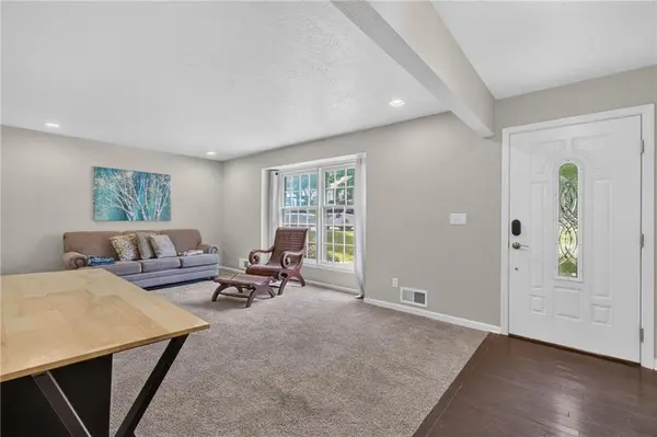 7823 Woodson RD, Raytown, MO 64138