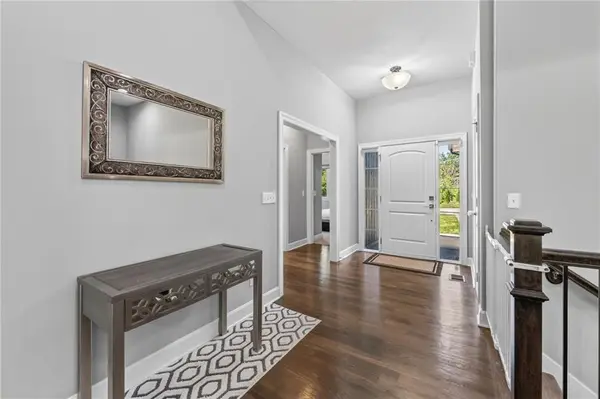 6229 N Green Hills LN, Kansas City, MO 64151