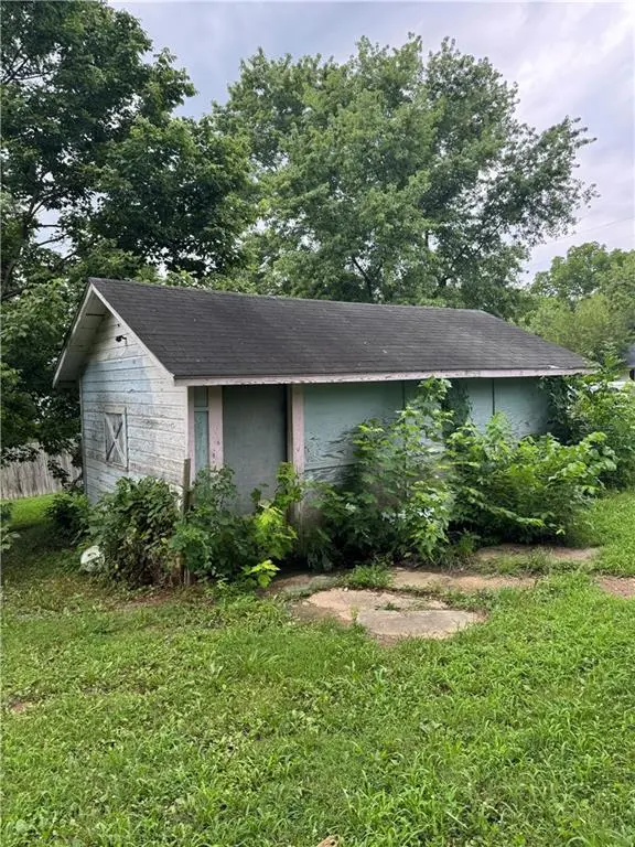 207 W 6th ST, Urich, MO 64788