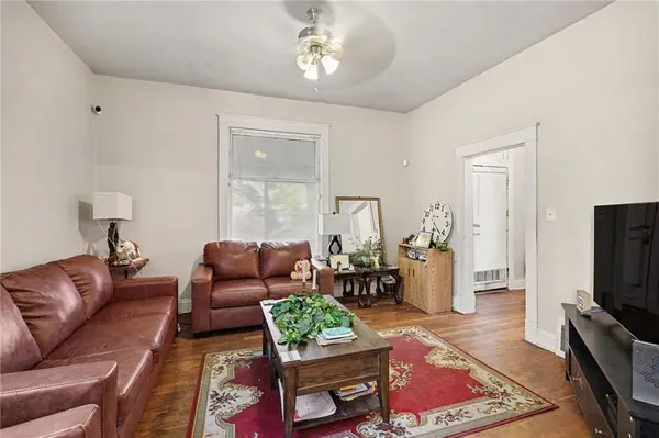 3220 E 11th ST, Kansas City, MO 64127
