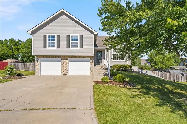 3705 Lee CT, Leavenworth, KS 66048