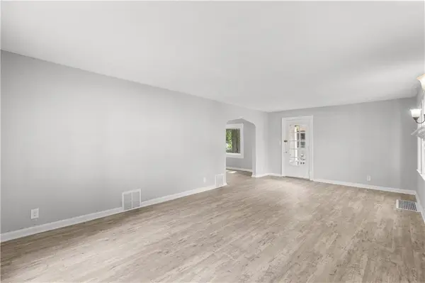 9617 E Independence AVE, Independence, MO 64053