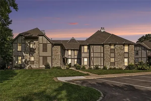 1125 12th ST #C, Blue Springs, MO 64015