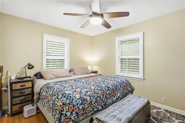 4340 NW Gleason RD, Kansas City, MO 64151