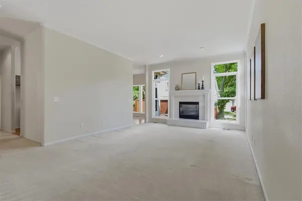 14140 W 146th TER, Olathe, KS 66062