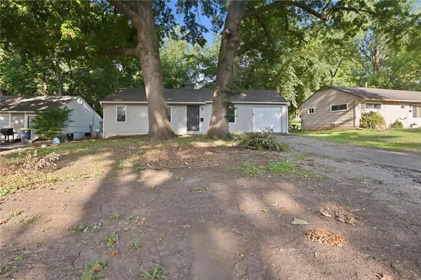 11318 Sycamore TER, Kansas City, MO 64134