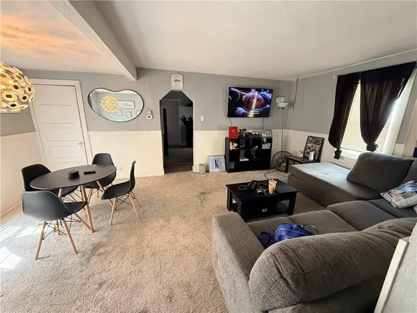 114 E Highland AVE, St Joseph, MO 64505