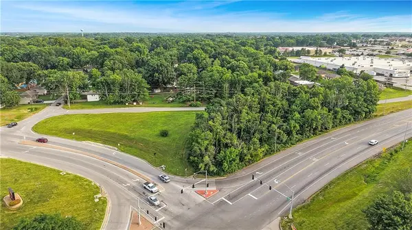 100 SE AA HWY, Blue Springs, MO 64014