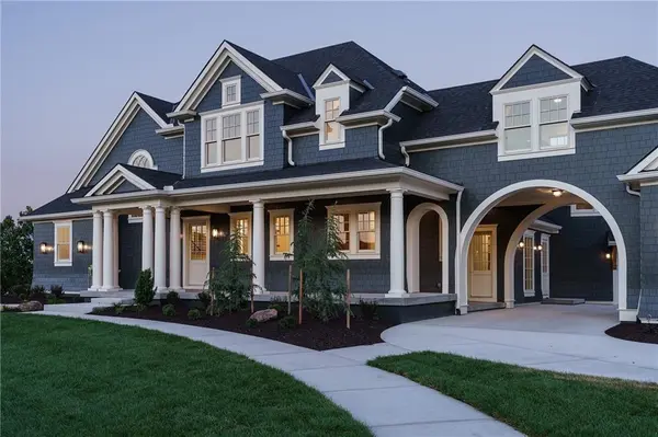 1201 SW Corinthian LN, Lee's Summit, MO 64081