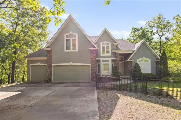 917 NW 1751st RD #E, Bates City, MO 64011