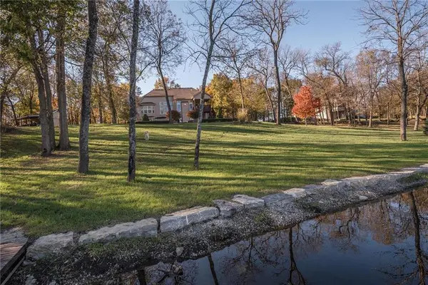 917 NW 1751st RD #E, Bates City, MO 64011