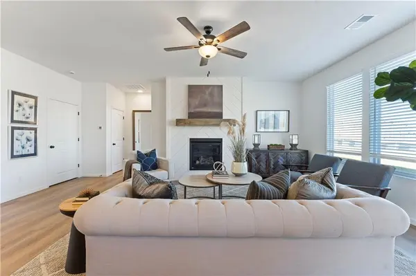 3052 NW 96th TER, Kansas City, MO 64154
