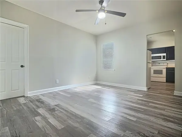 112 S Taylor ST, Pleasant Hill, MO 64080