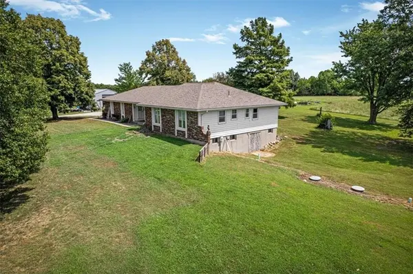 7129 SE 202nd ST, Holt, MO 64060