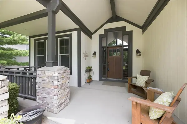 13283 Fairway RD, Leawood, KS 66209