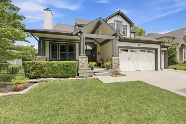 13283 Fairway RD, Leawood, KS 66209