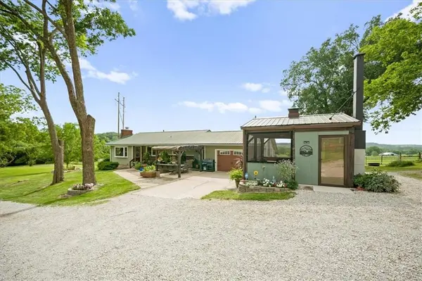 17432 Mount Olivet RD, Leavenworth, KS 66048