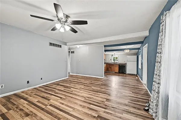 529 Liberty ST, Smithville, MO 64089