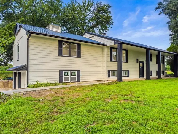 28414 S State Route Dd HWY, Harrisonville, MO 64701