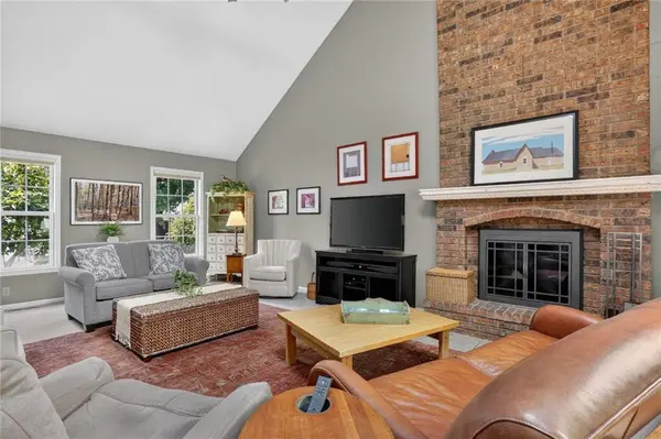 1200 E Layton DR, Olathe, KS 66061