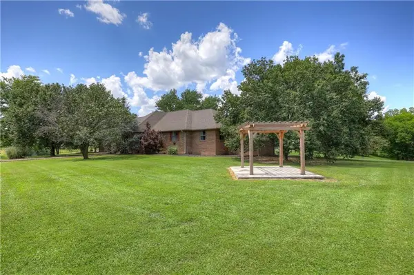 1426 E State Line RD, Baxter Springs, KS 66713