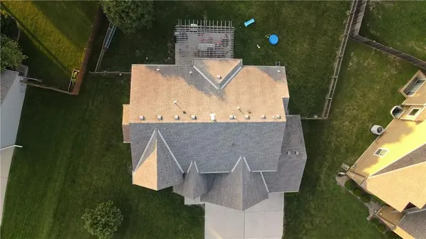 1304 Aberdeen CIR, Raymore, MO 64083