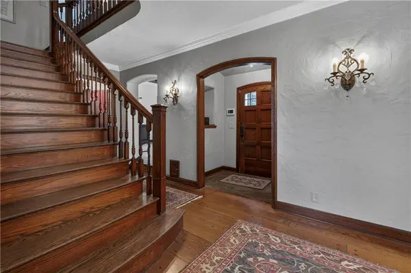 840 Rockwell LN, Kansas City, MO 64112