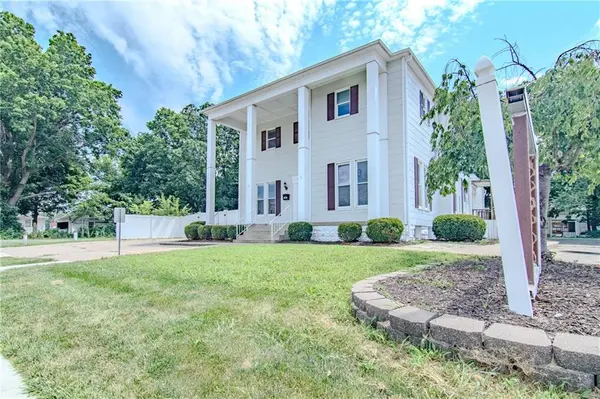 201 N Maguire ST, Warrensburg, MO 64093