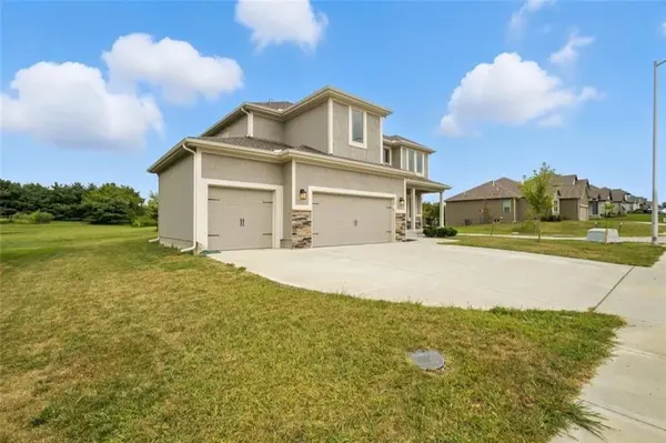 10838 N Bristol AVE, Kansas City, MO 64156