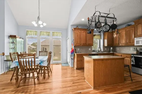 8812 N Cosby AVE, Kansas City, MO 64154