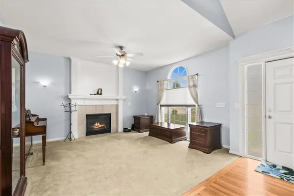 8812 N Cosby AVE, Kansas City, MO 64154