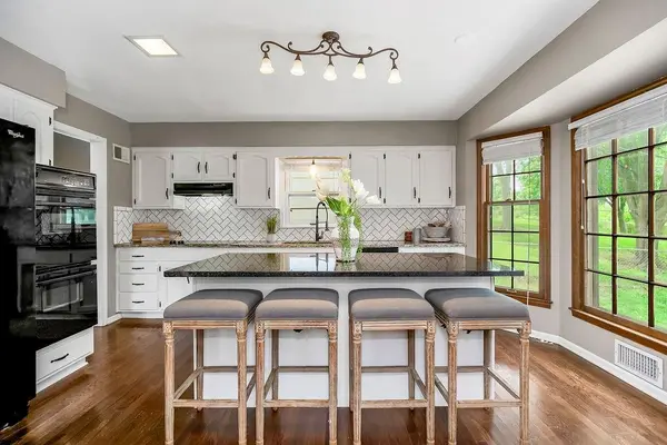46 E 106th ST, Kansas City, MO 64114