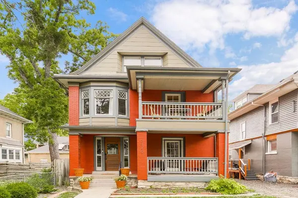 3949 Warwick BLVD, Kansas City, MO 64111