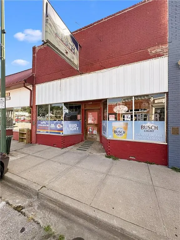 119 S 1st ST, Pleasant Hill, MO 64080