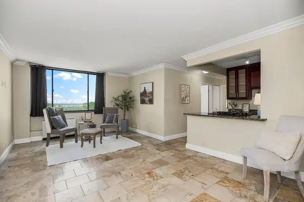 700 E 8th ST #5K, Kansas City, MO 64106
