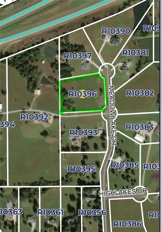 2448 SW Meadow Lake DR, Ottawa, KS 66067