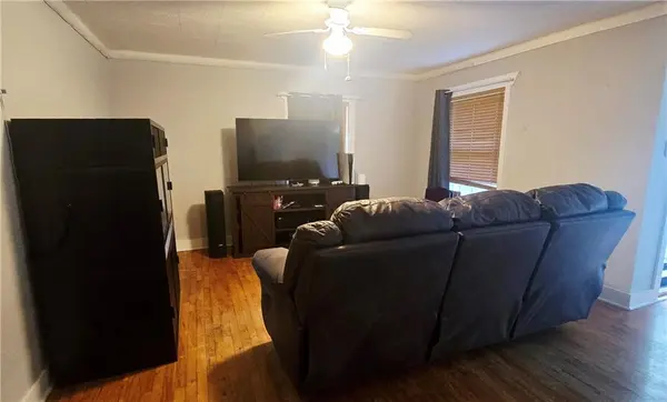 211 E 22nd ST, Pittsburg, KS 66762