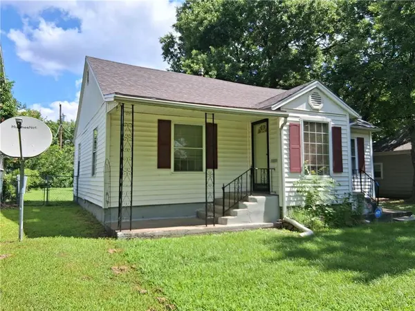 211 E 22nd ST, Pittsburg, KS 66762