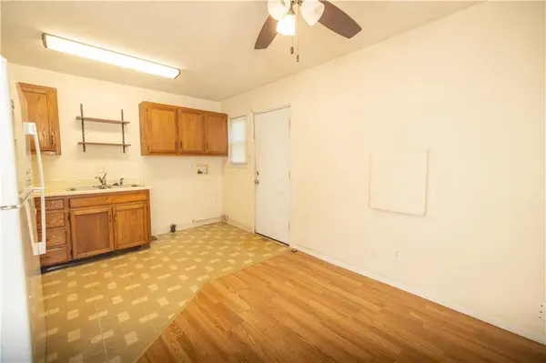 3530 NE 53rd ST, Kansas City, MO 64119