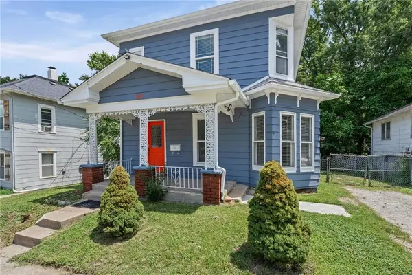 611 N Spring ST, Independence, MO 64050