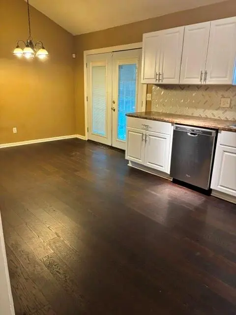 6704 E 129th ST, Grandview, MO 64030