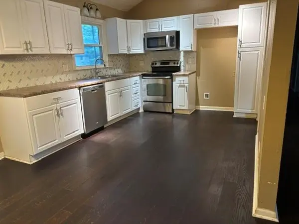 6704 E 129th ST, Grandview, MO 64030