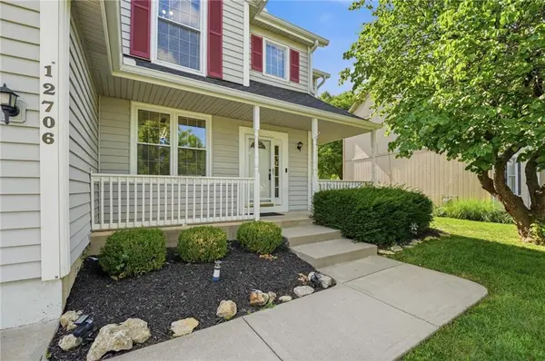 12706 Benson ST, Overland Park, KS 66213