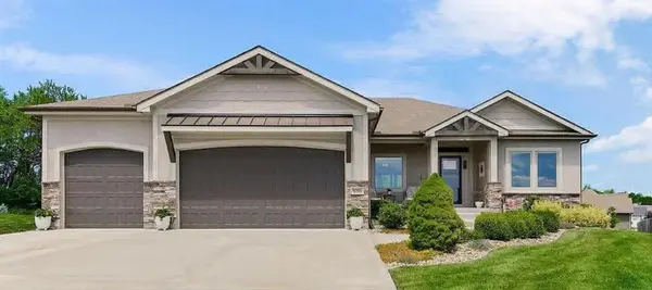 9305 SW Sushi CIR, Lee's Summit, MO 64064