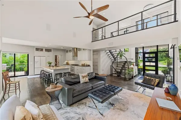 612 NW 40th TER, Kansas City, MO 64116