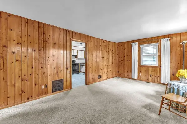 3009 Locust ST, St Joseph, MO 64501