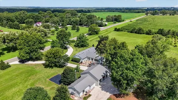 26025 Metcalf RD, Louisburg, KS 66053