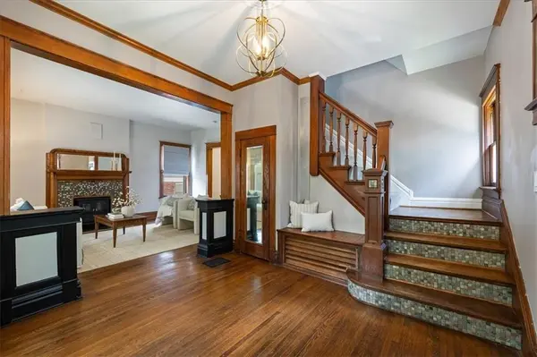 4310 Campbell ST, Kansas City, MO 64110